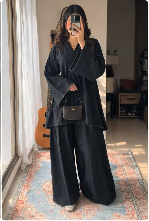 black oversized kurti with shalwar black oversized kurti with shalwar