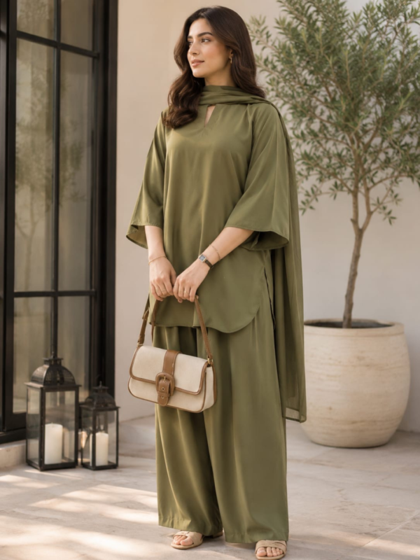 olive-green-short-kurti-with-farshi-flapper-set